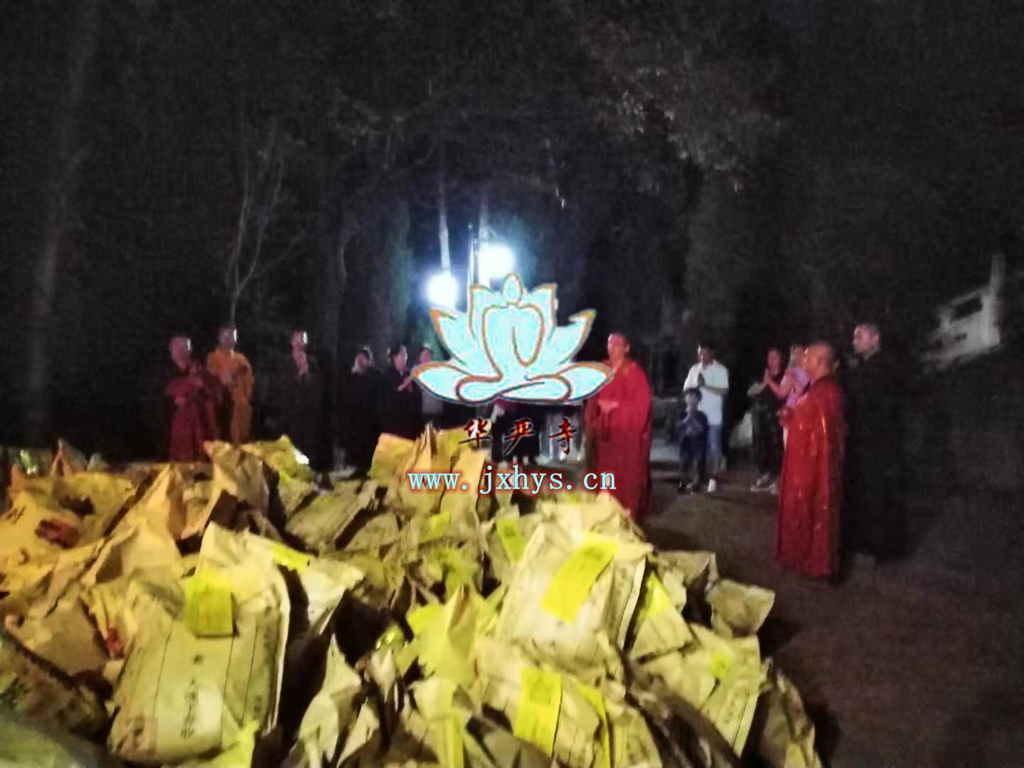 百瑞彩票农历七月十五盂兰盆法会圆满